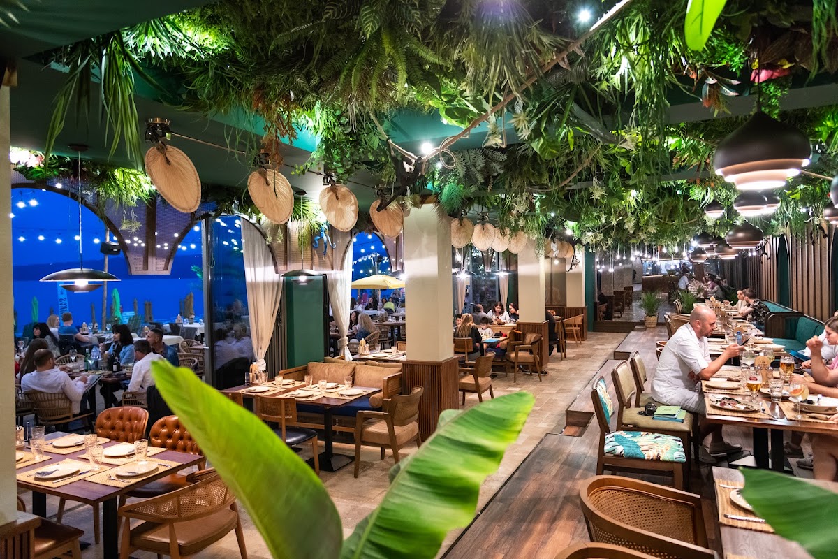 Monkeys restaurant: снимка на заведението