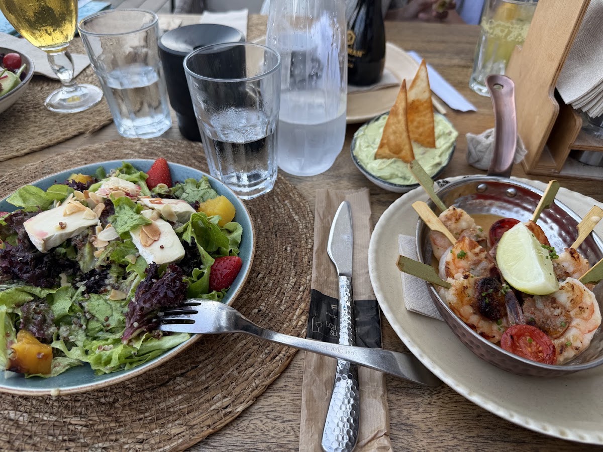 Monkeys restaurant