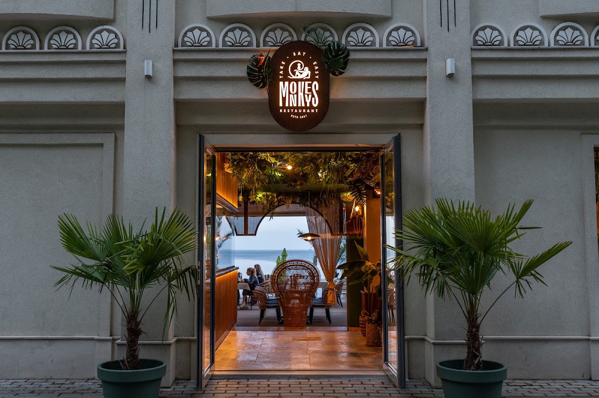 Monkeys restaurant