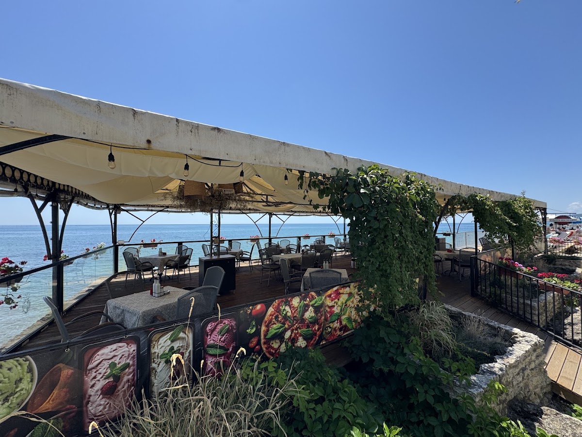 Regina Maria Restaurant