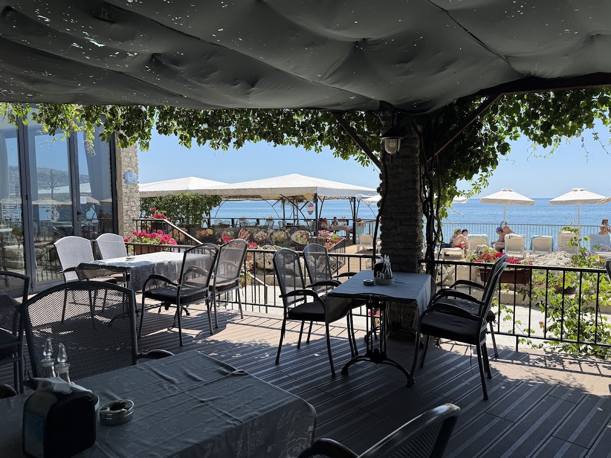 Regina Maria Restaurant: снимка на заведението