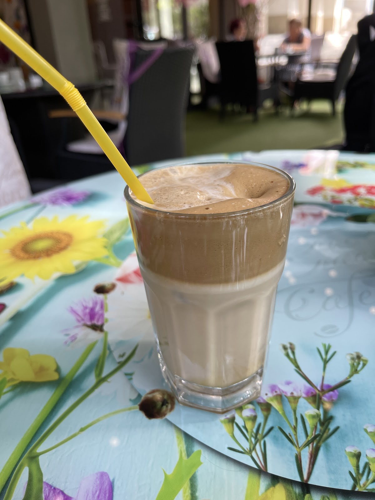 O, la laa cafe