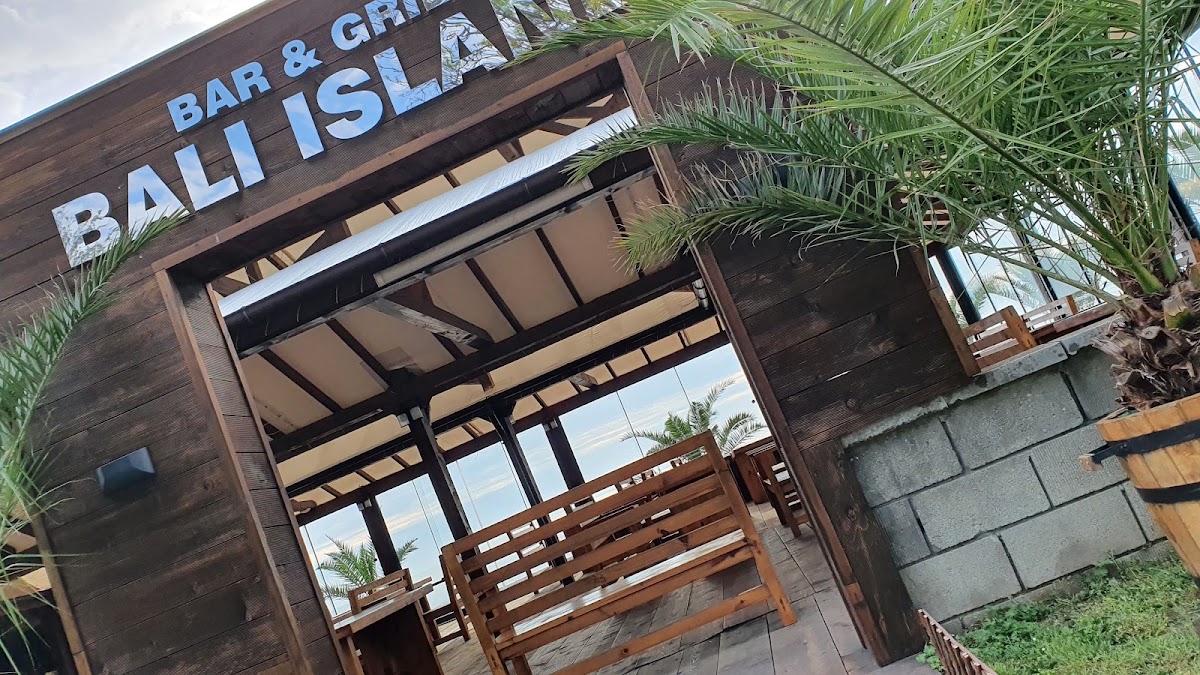 Bali Island Bar&Grill: снимка на заведението