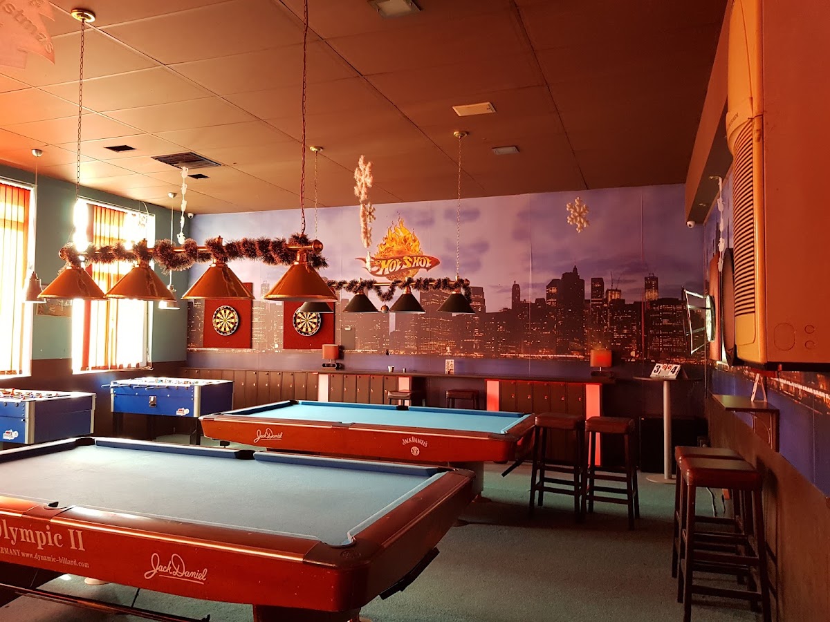 Shots bar & billiard