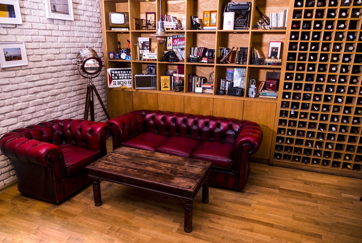 Ti Bar & Kitchen