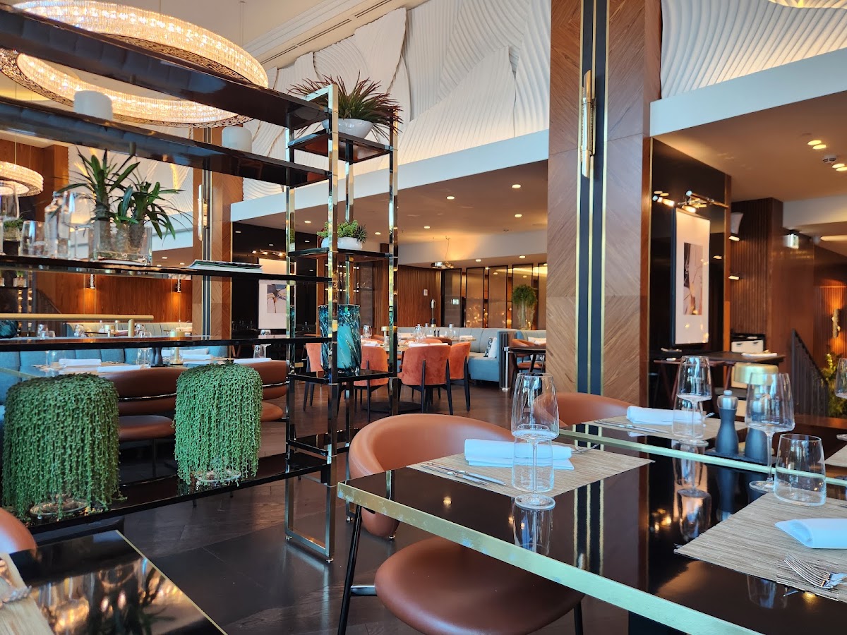 ADOR Restaurant