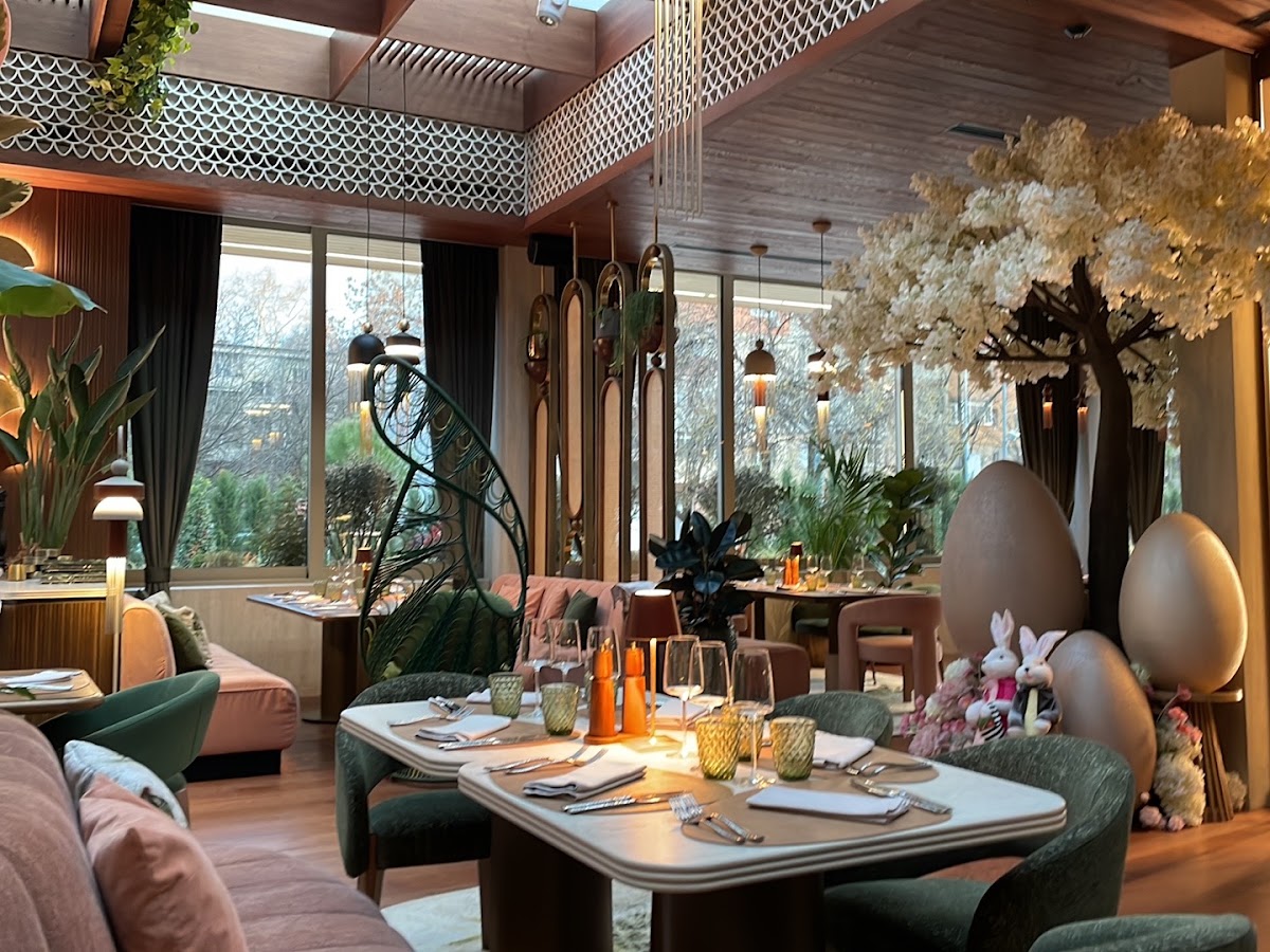 EDEN Restaurant