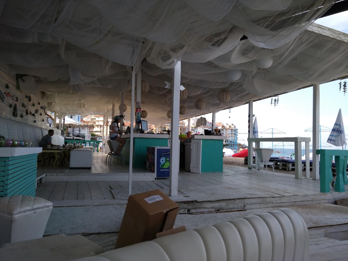 EX BEACH BAR