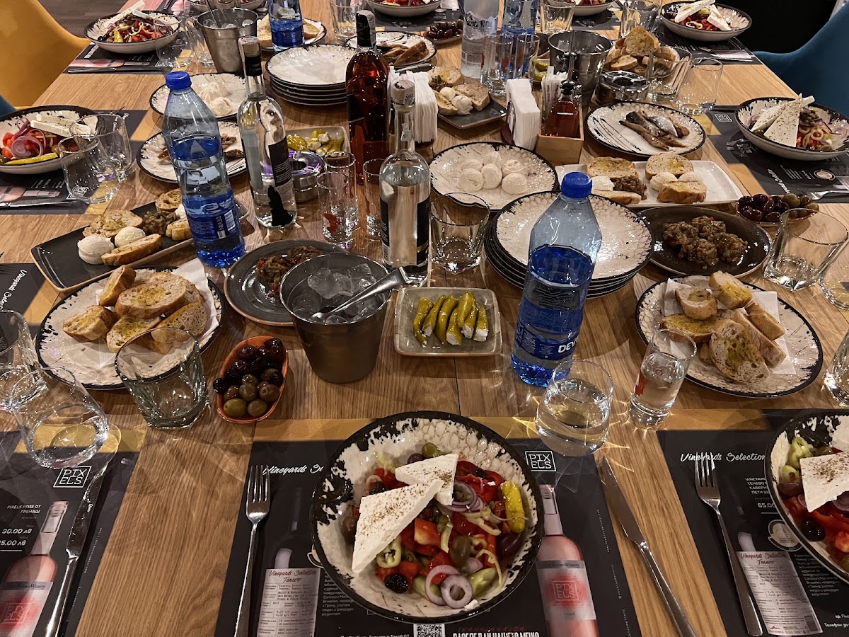 Bouzouki LIVE Restaurant