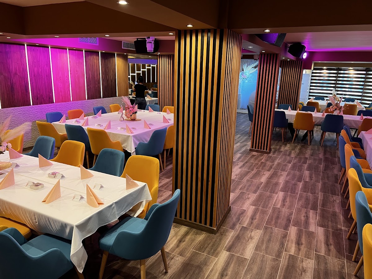 Bouzouki LIVE Restaurant: снимка на заведението