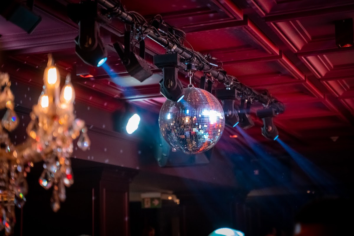 Piano Bar Sinatra Burgas – снимка на заведението