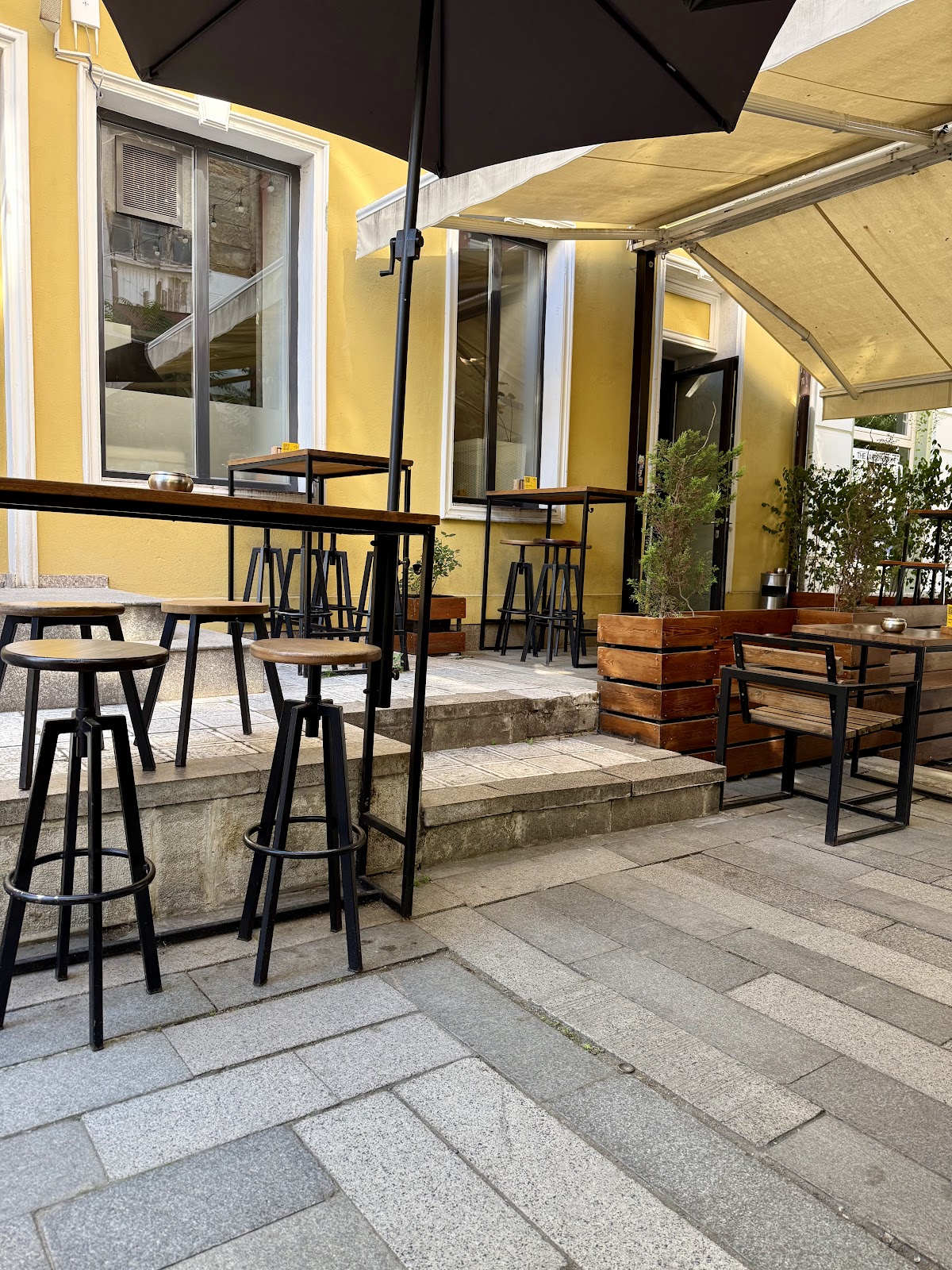 43.12 Café