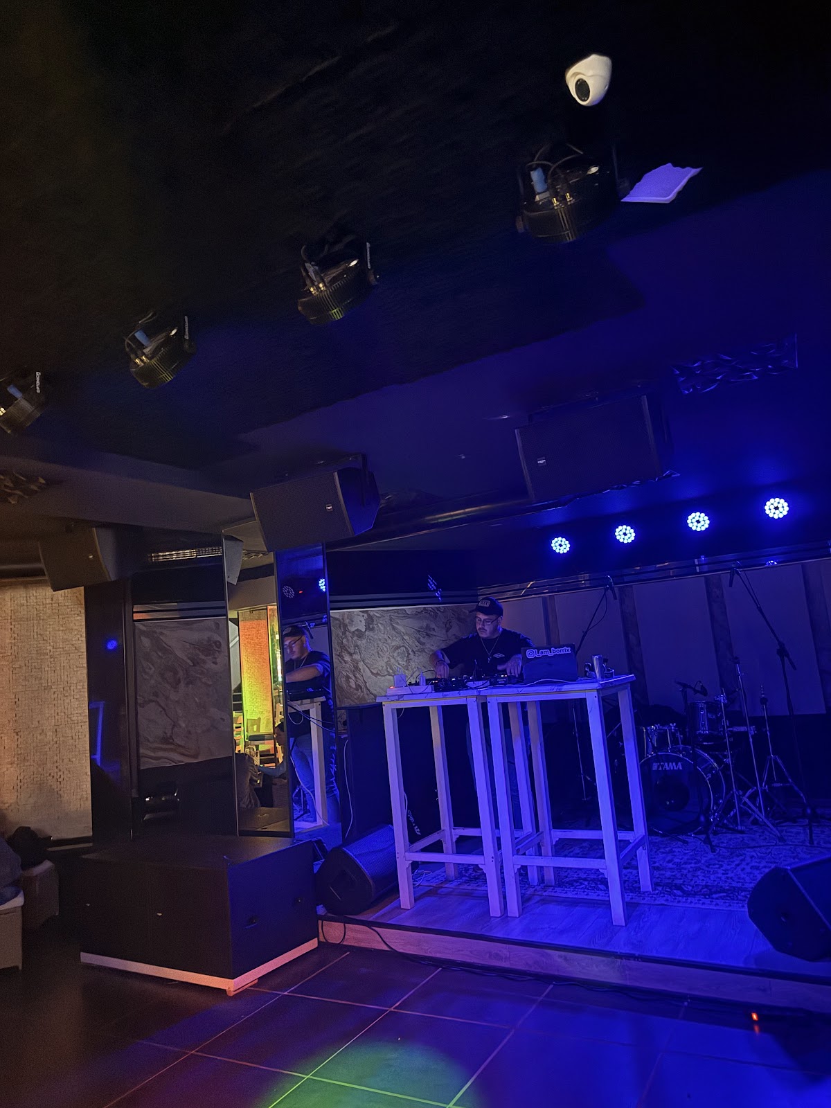 Drift Bar Plovdiv - Жива Музика, Пловдив: снимка на заведението