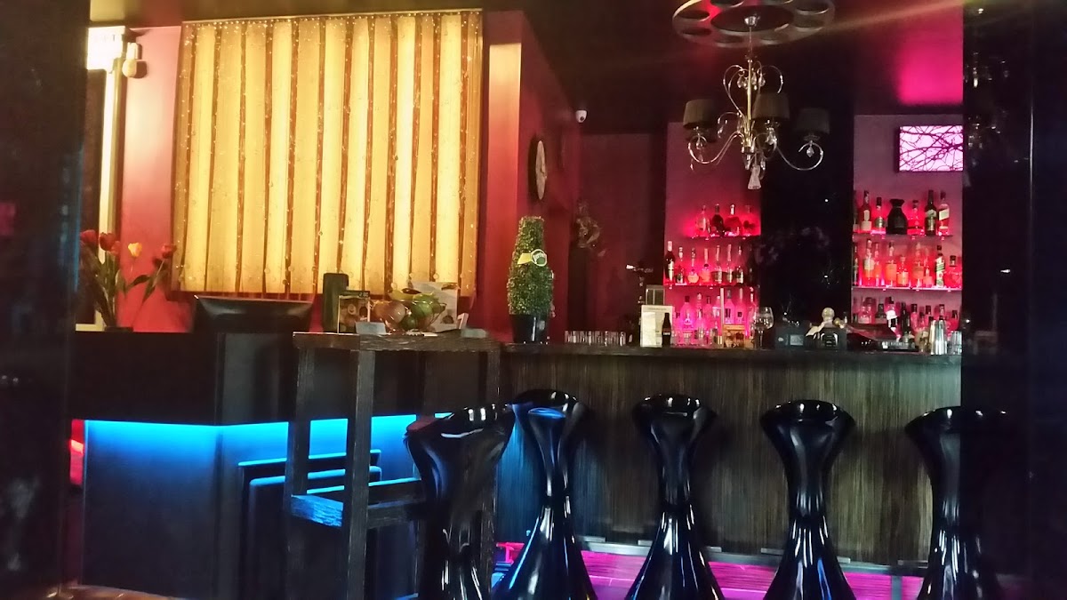 Cafe De Paris: снимка на заведението