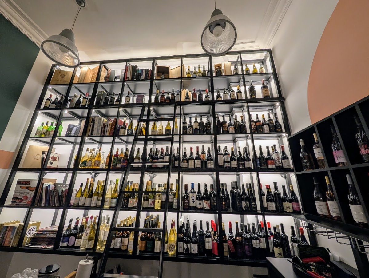 Wine Generator - Bulgarian wine Hub: снимка на заведението