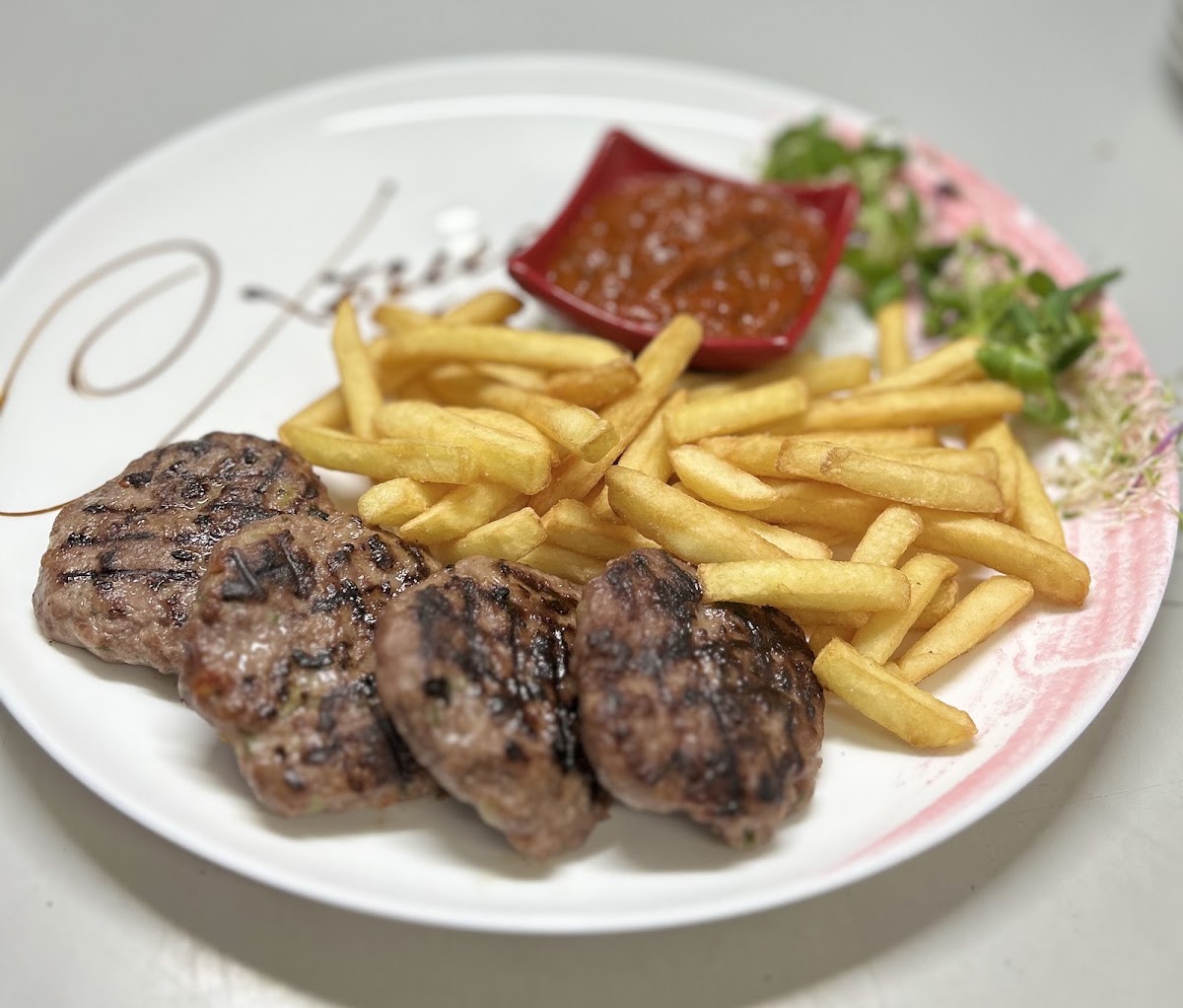 Meat Dip Grill, „Уилям Гладстон“ 13