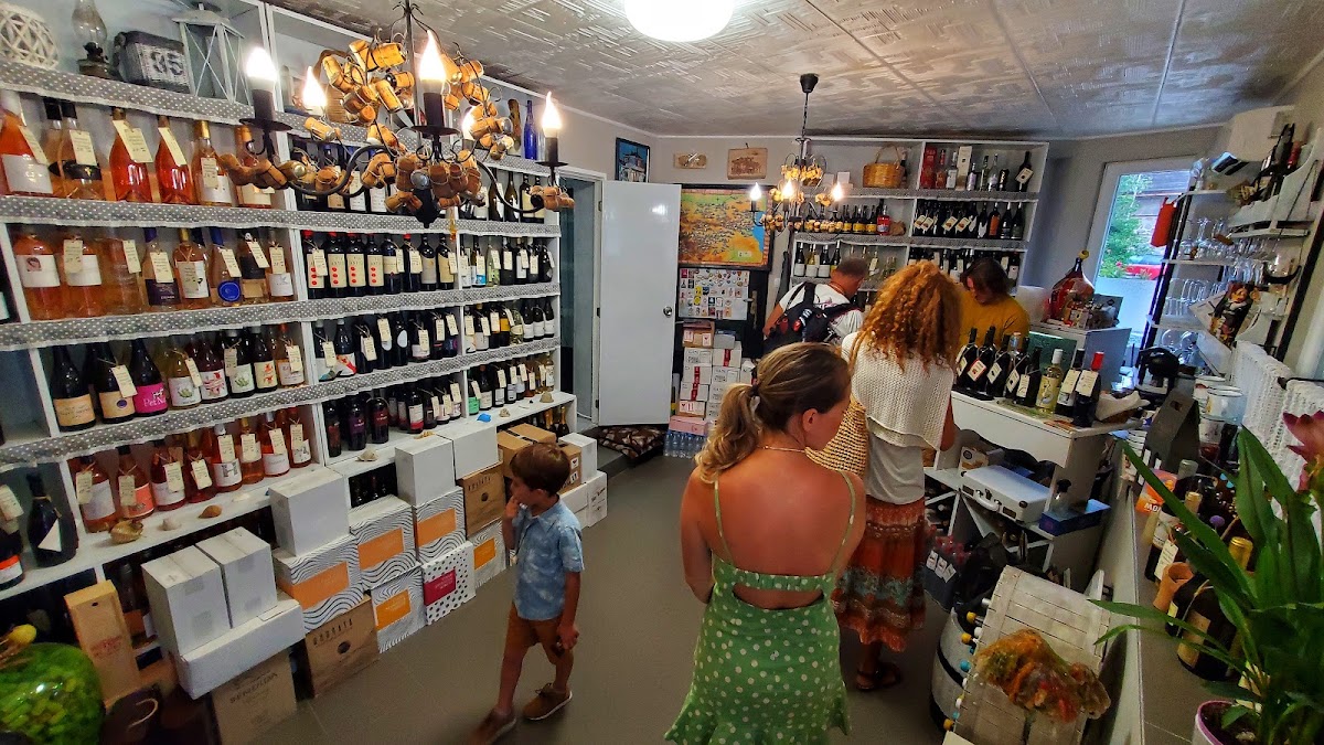 Boutique Wine Shop