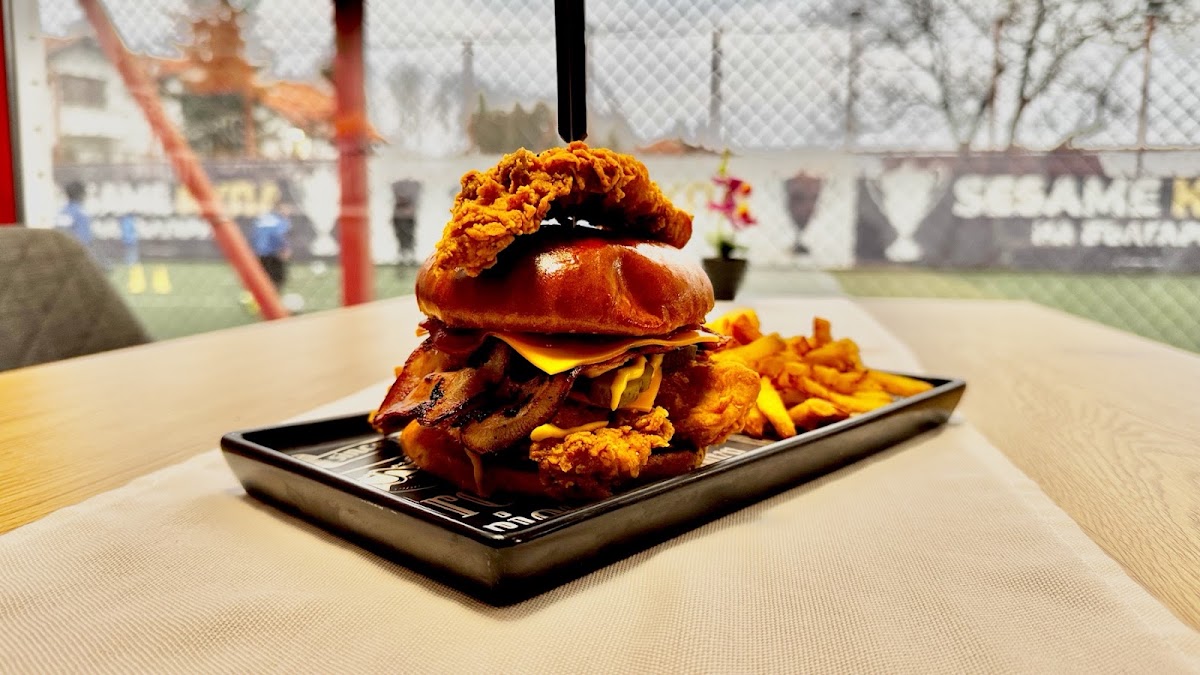 BURGER BAR N'2/ THE ACADEMY - DIANABAD: снимка на заведението