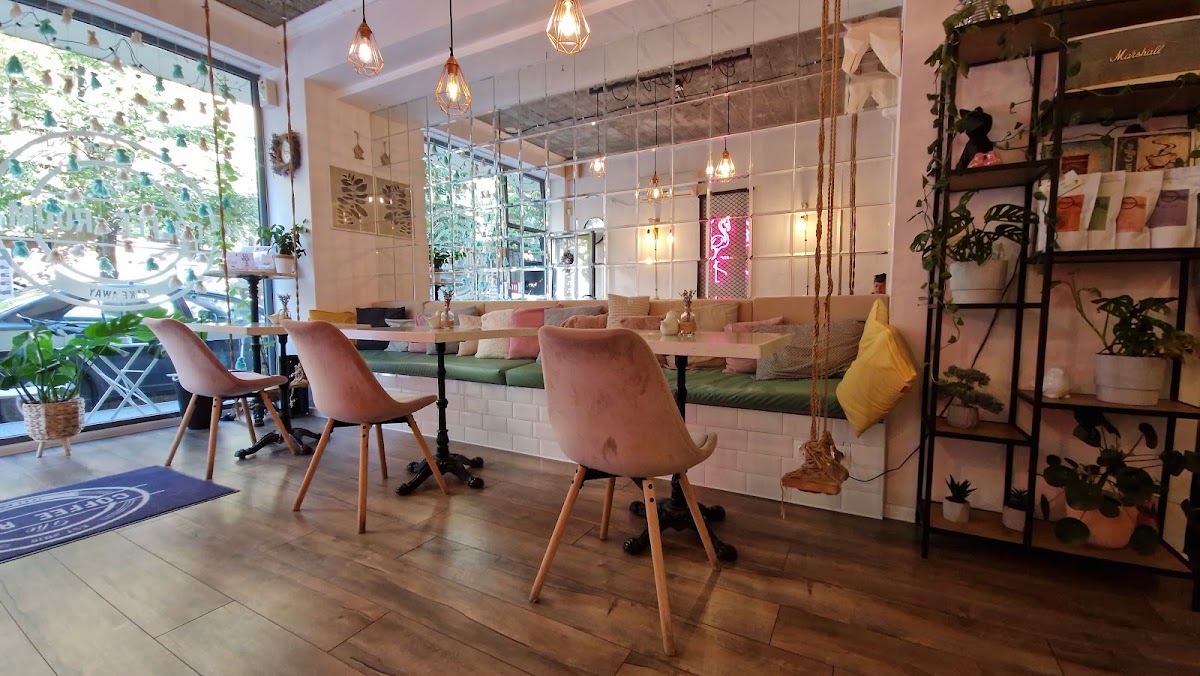 The Coffee Room, „Сливница“ 8: снимка на заведението