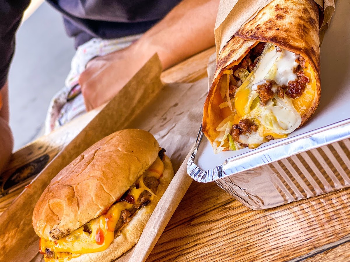 G-SIX Burger & Fitbox