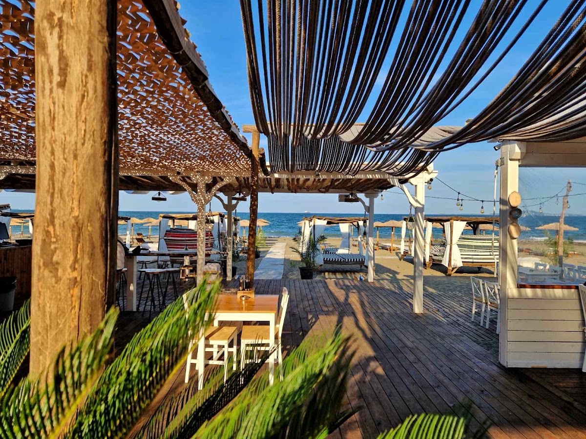 BAVARO Beach Bar & Restaurant