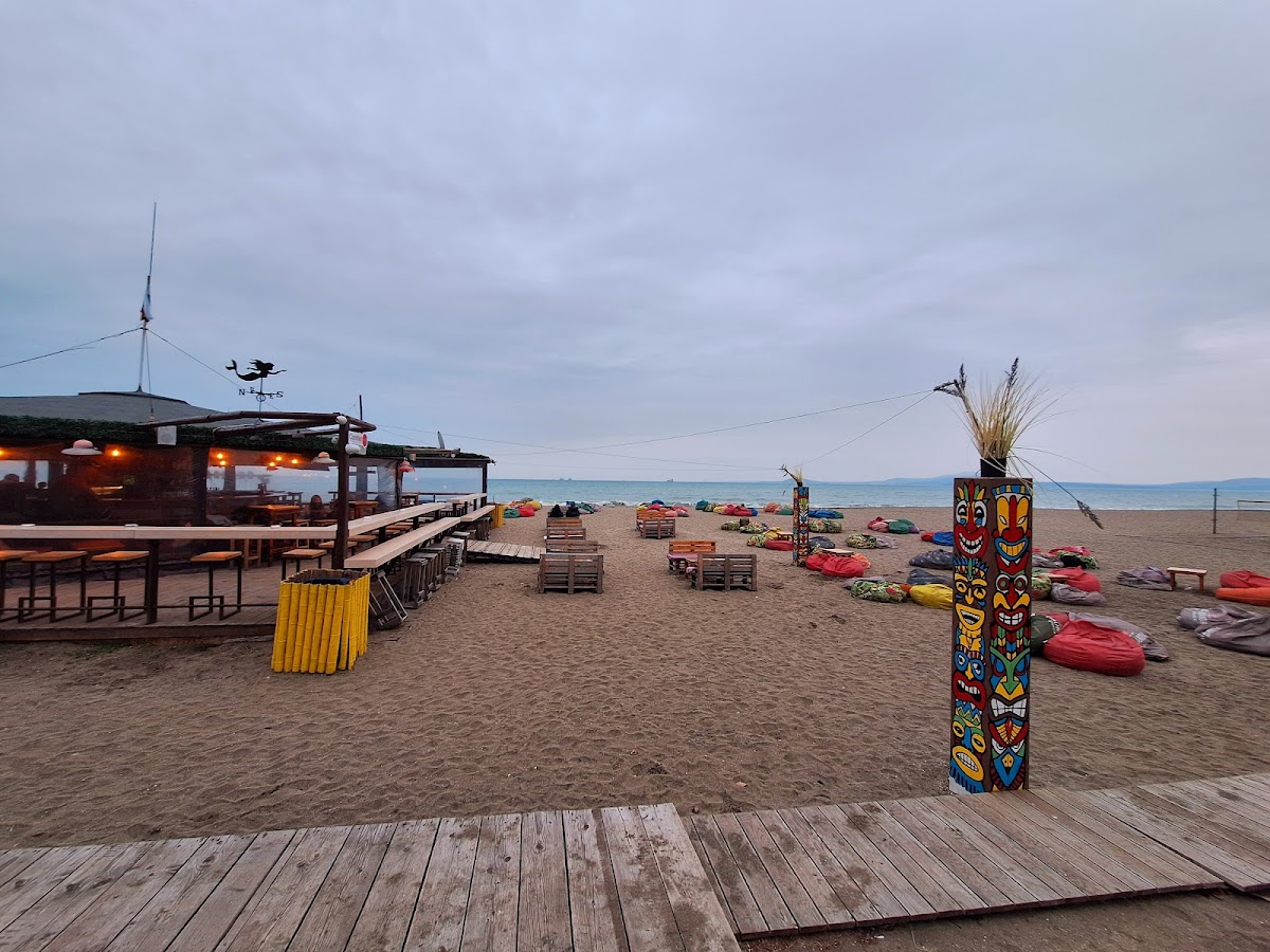 Beach bar Caribe Burgas – снимка на заведението
