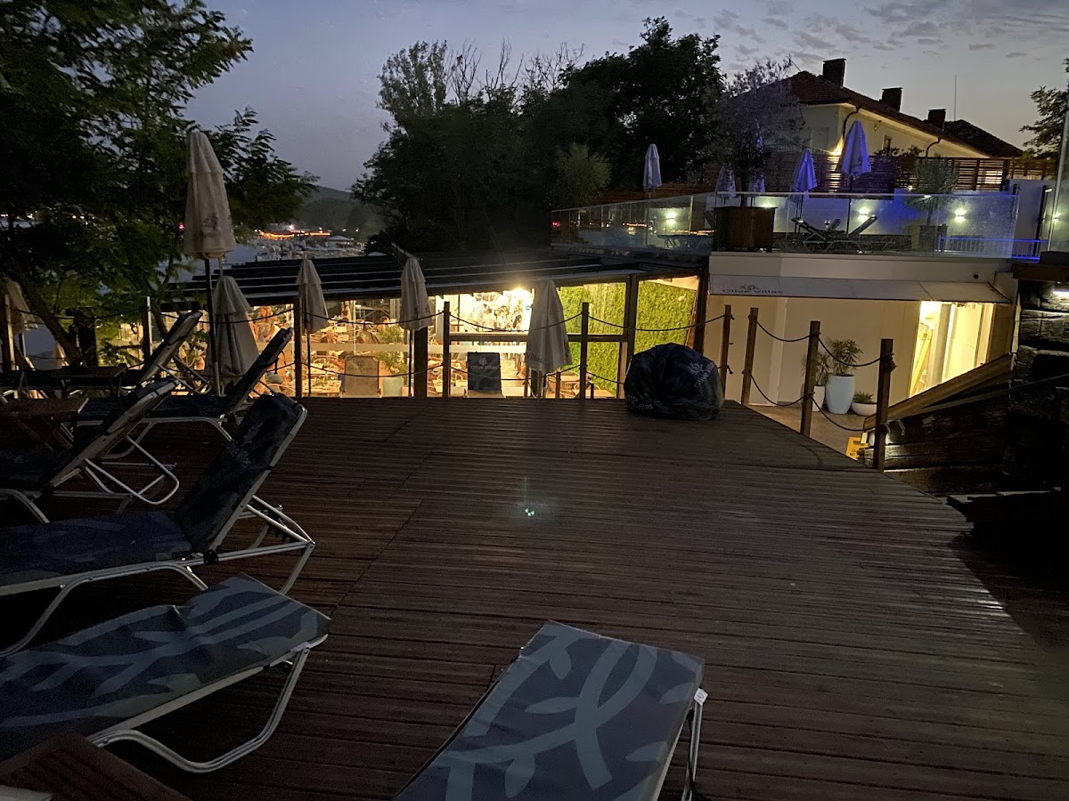 Sandro Golden Place