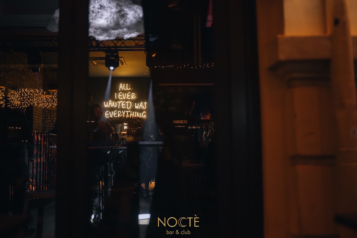 Noctè Bar&Club: снимка на заведението
