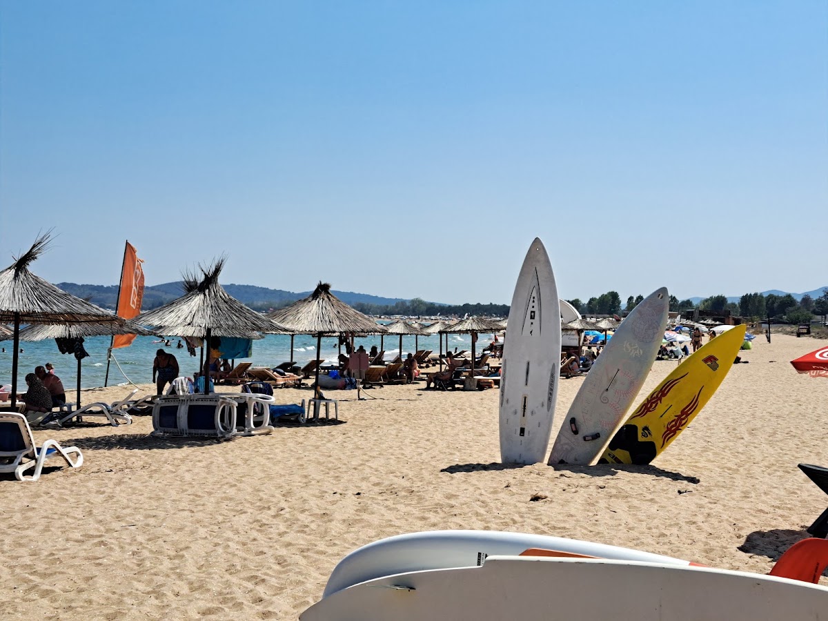 Liucy's Surf Bar