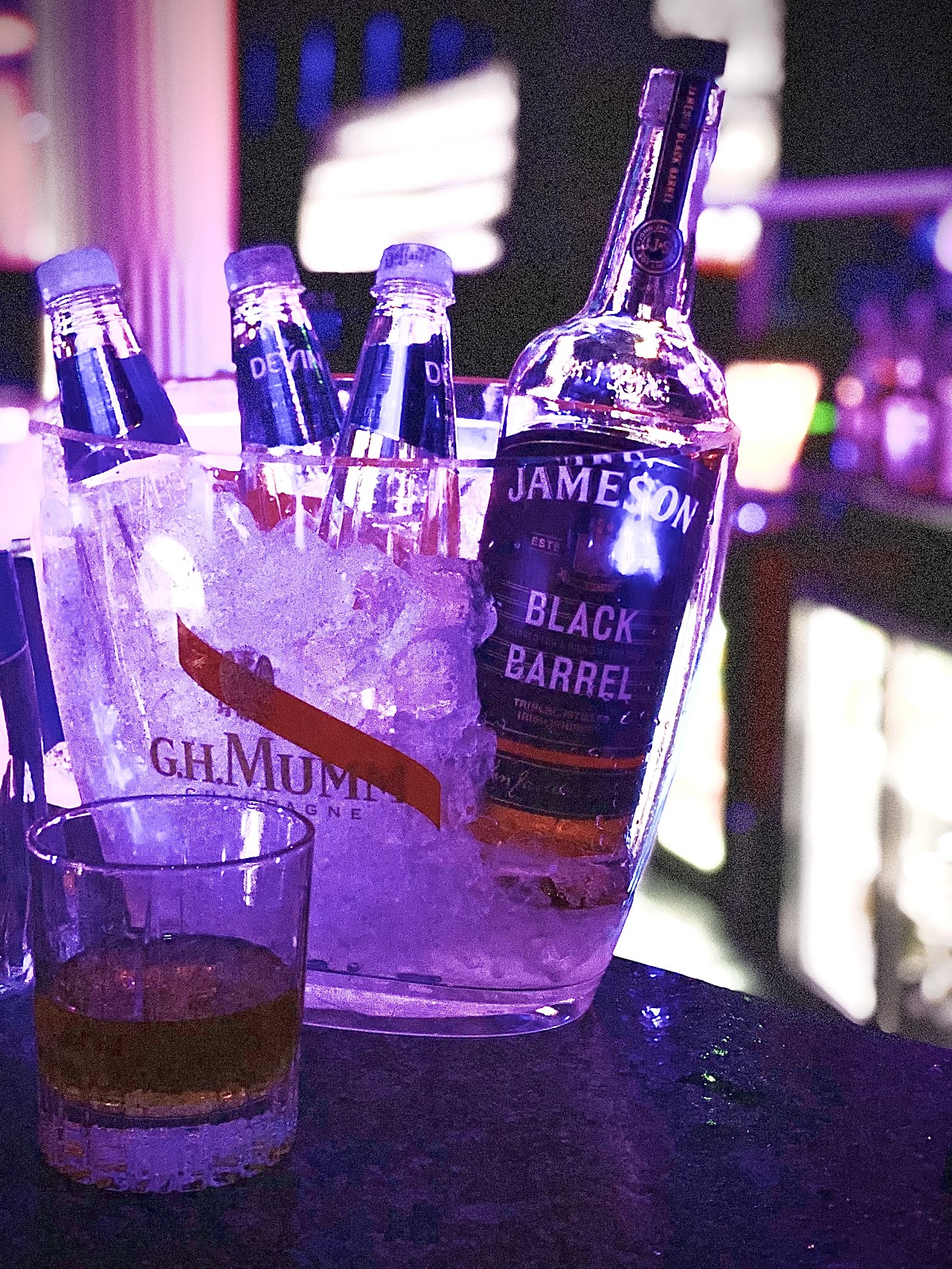 Play Club & disco