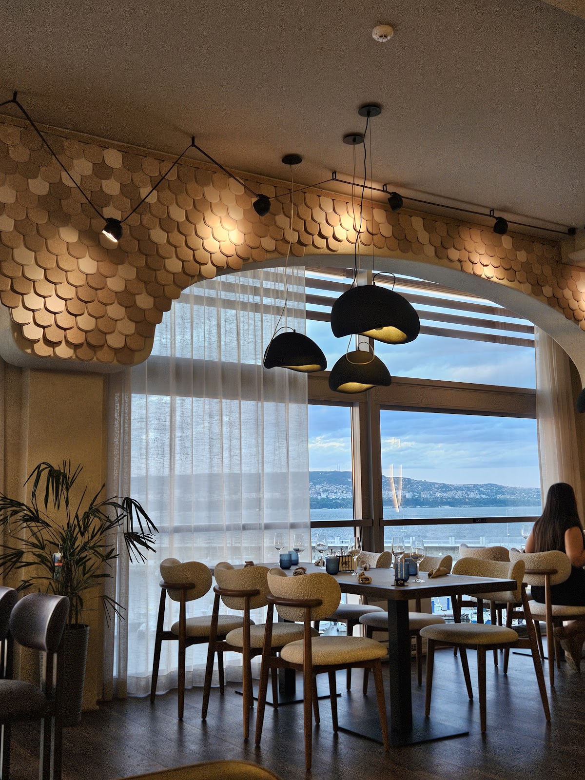 MORE marina restaurant: снимка на заведението
