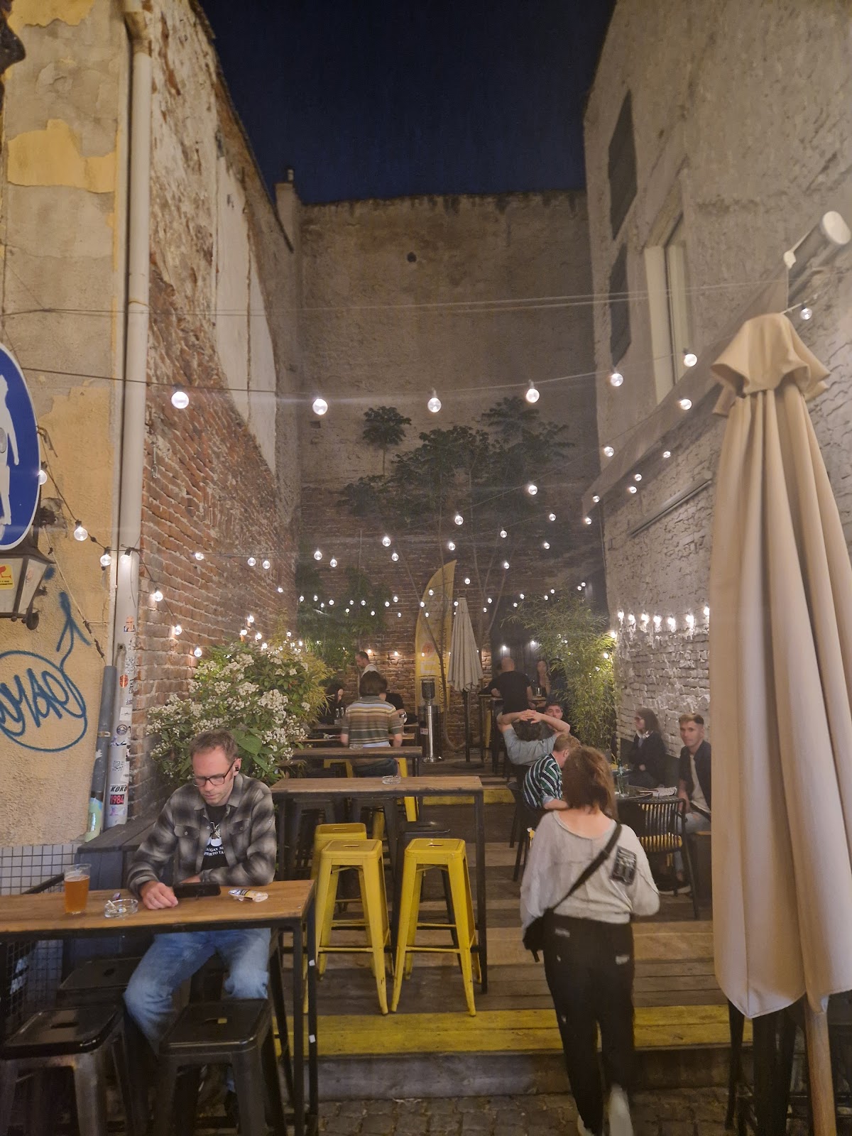 LOCAL Beer Bar