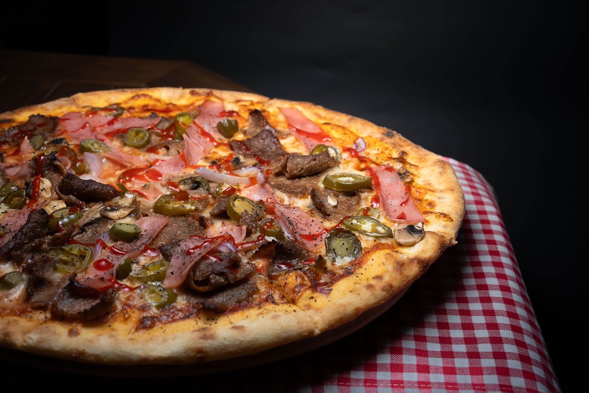 LEONARDO Pizzeria & Restaurant