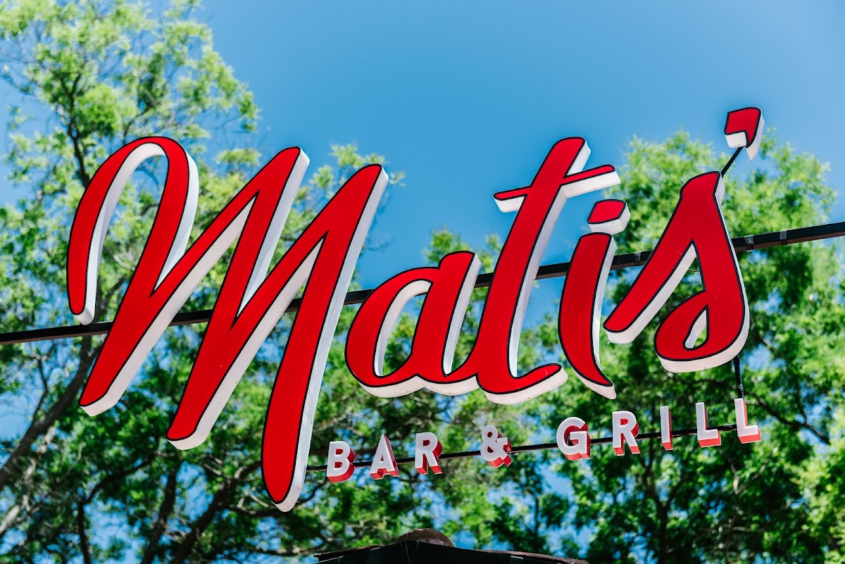 Matis bar and Grill