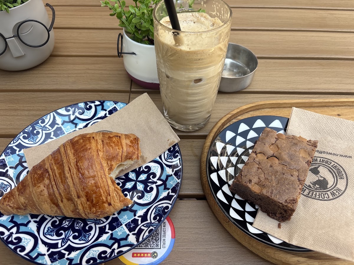 New Coffee World, Amora Gelato