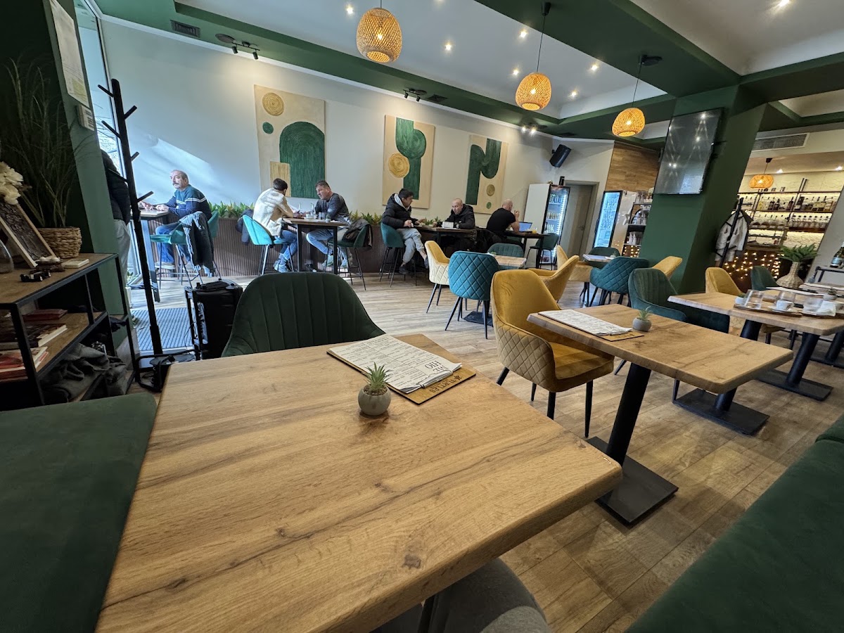 Turtles Specialty Coffee & Brunch: снимка на заведението