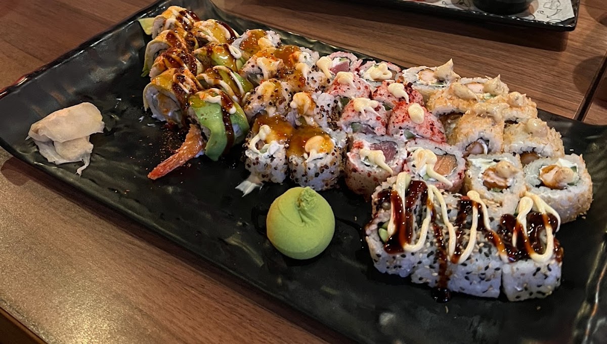 Happy Bar & Grill Lazur