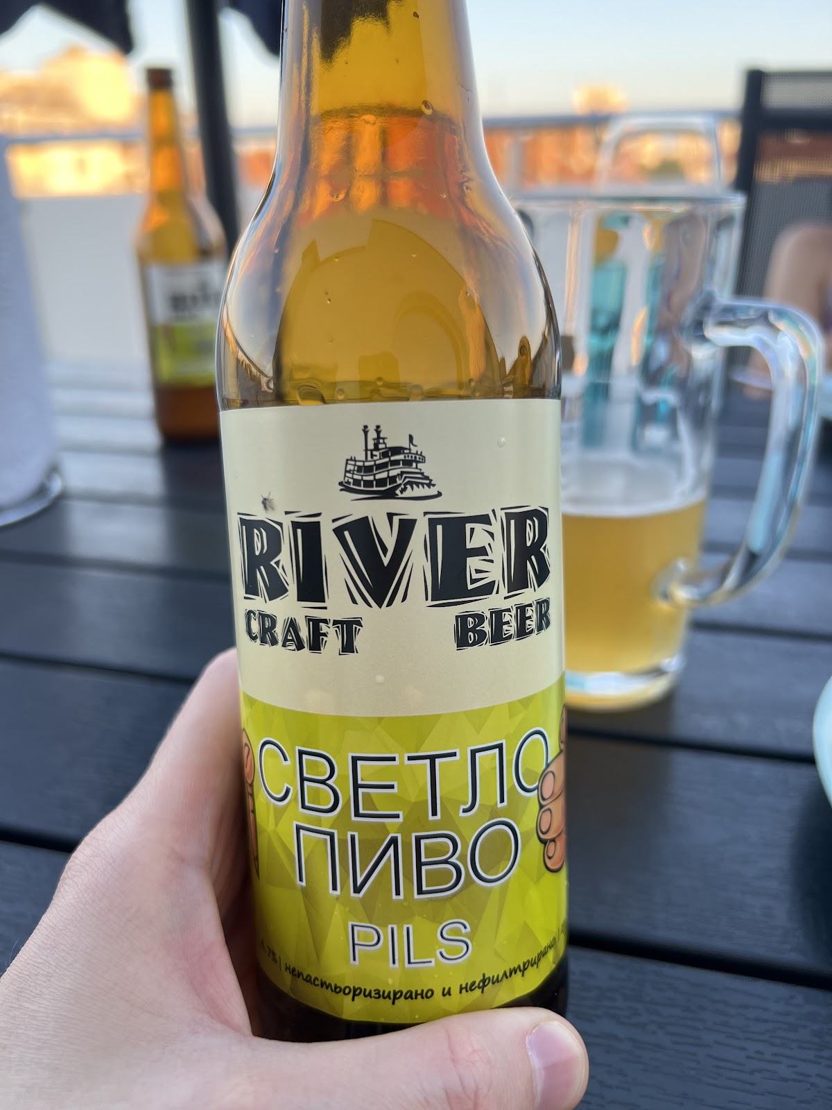 River Craft Beer Shop & Bar
