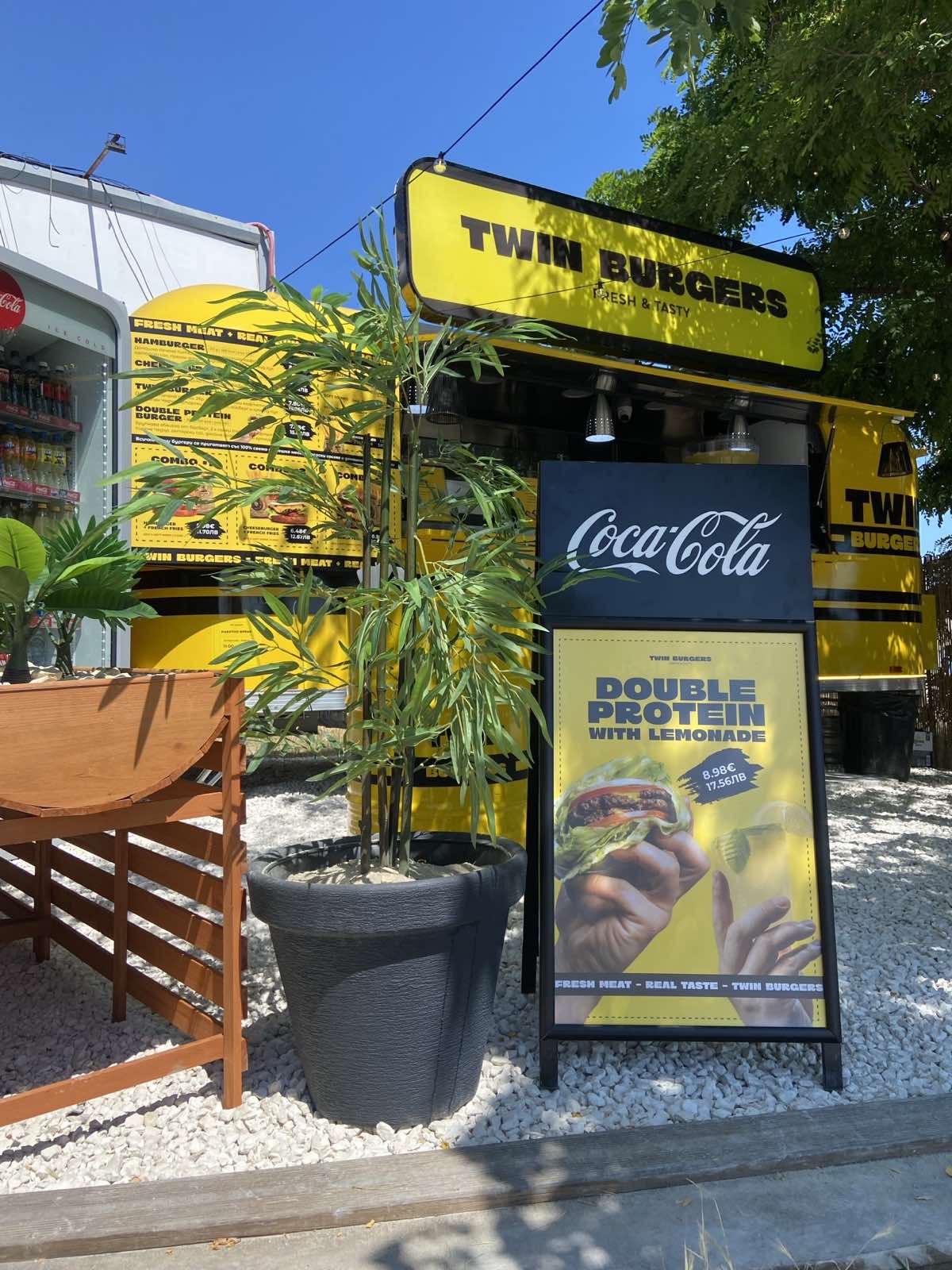 Twin Burgers: снимка на заведението