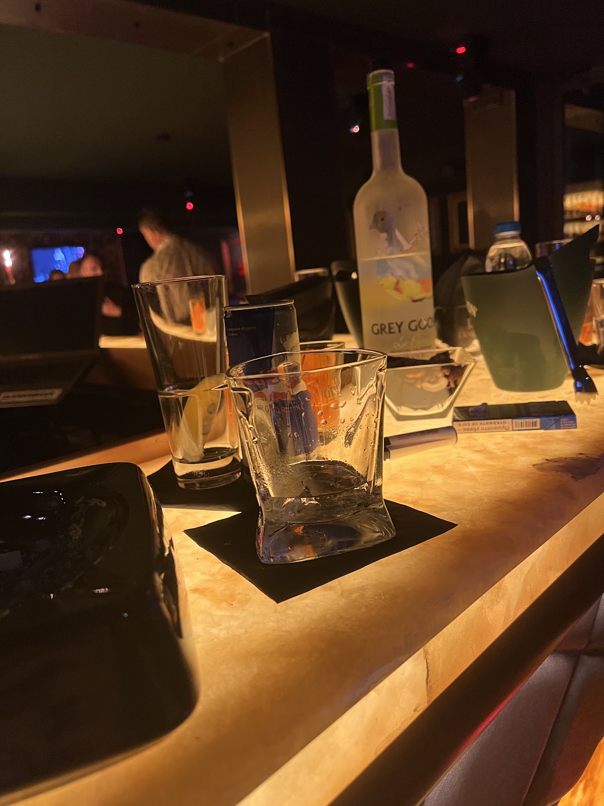 Epoque bar