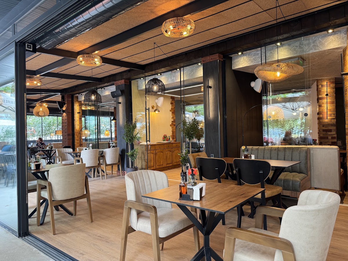 Crea Restaurant: снимка на заведението