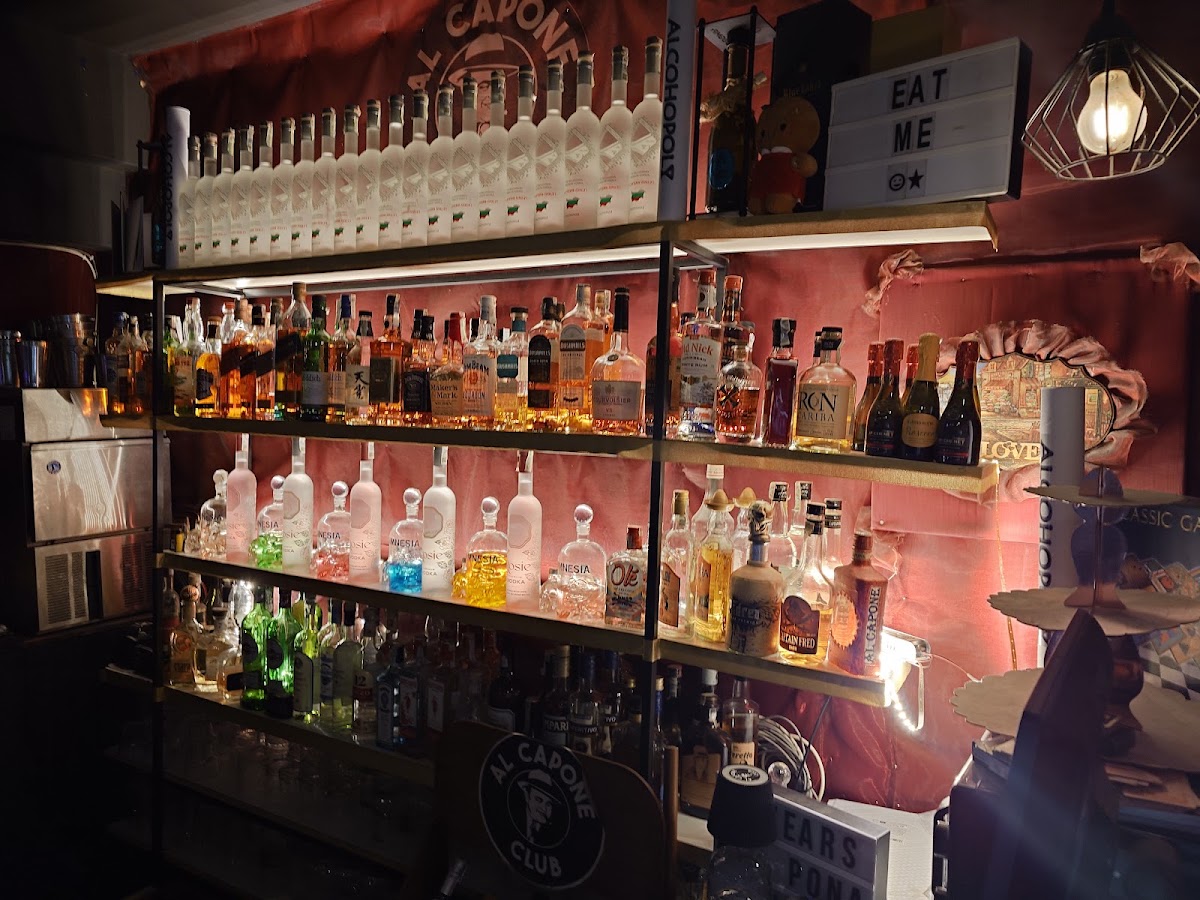 AL CAPONE CLUB